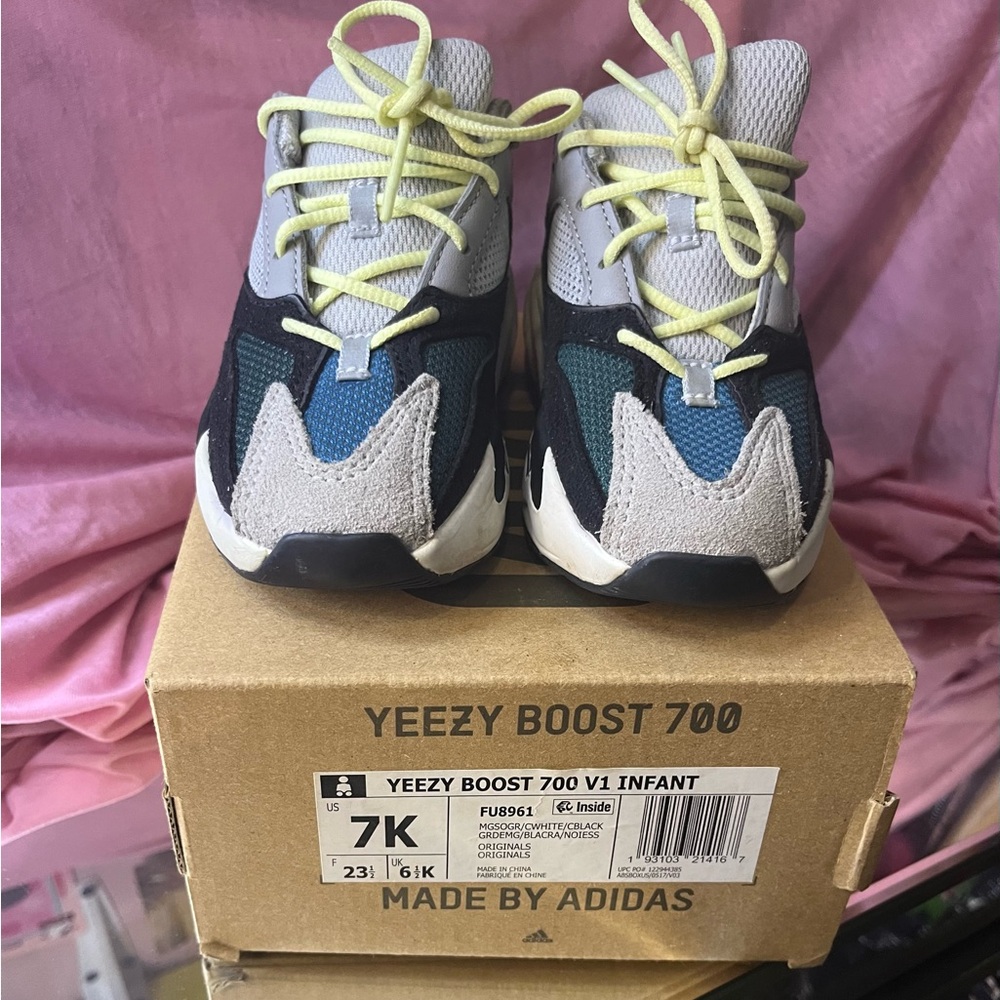 Authentic Adidas Yeezy Wave Runner
